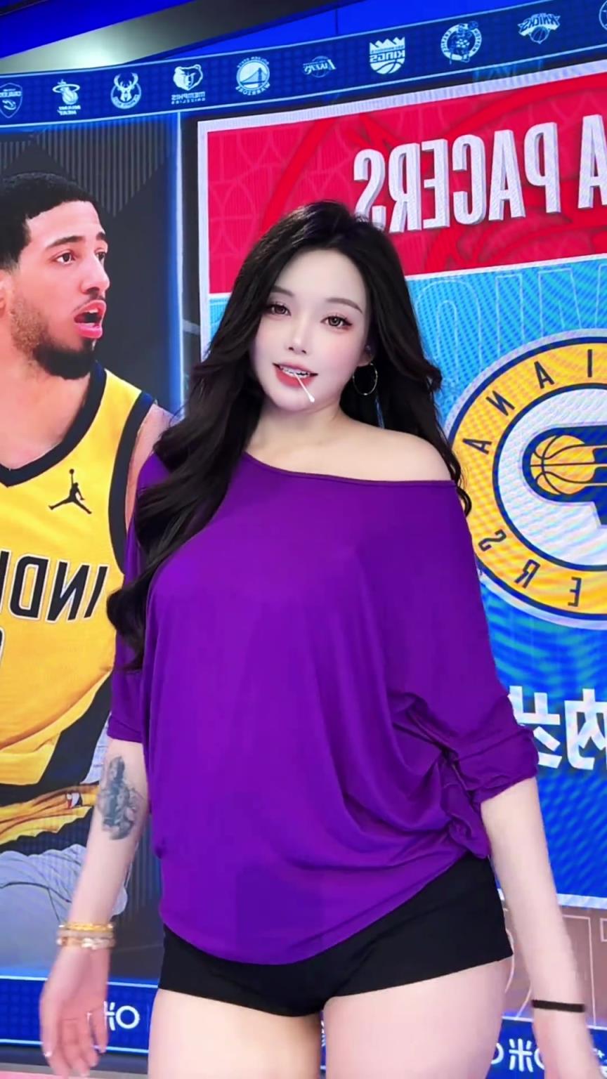 美女主播小太陽：年輕的將軍意氣風(fēng)發(fā)！ 哈利伯頓強(qiáng)的可怕